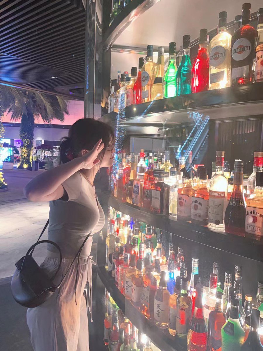 【网友投稿 No.1000】清纯大胸眼镜小姐姐 #眼镜娘 #眼镜妹 #投稿 #反差 #投稿曝光 #女友 #女友分享 #女友系列 #女同学 #女同事 https://t.co/OI1BIO6jlg