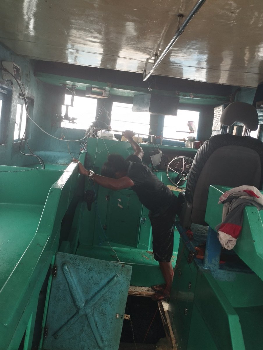thahey13's tweet photo. Makunudhoo Farah boateh Aran ulhefi. Boat ga eves meeheh neh. https://t.co/aGwbehQY9J