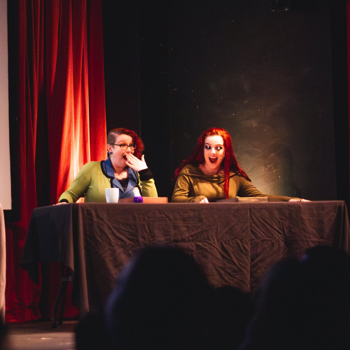 A story in two photos!

Tickets for August live show in bio!

📸: Bobby Johnstone

#RollTheDamnDice #LiveDnDComedy #ImprovComedyNight #CheltenhamDnD