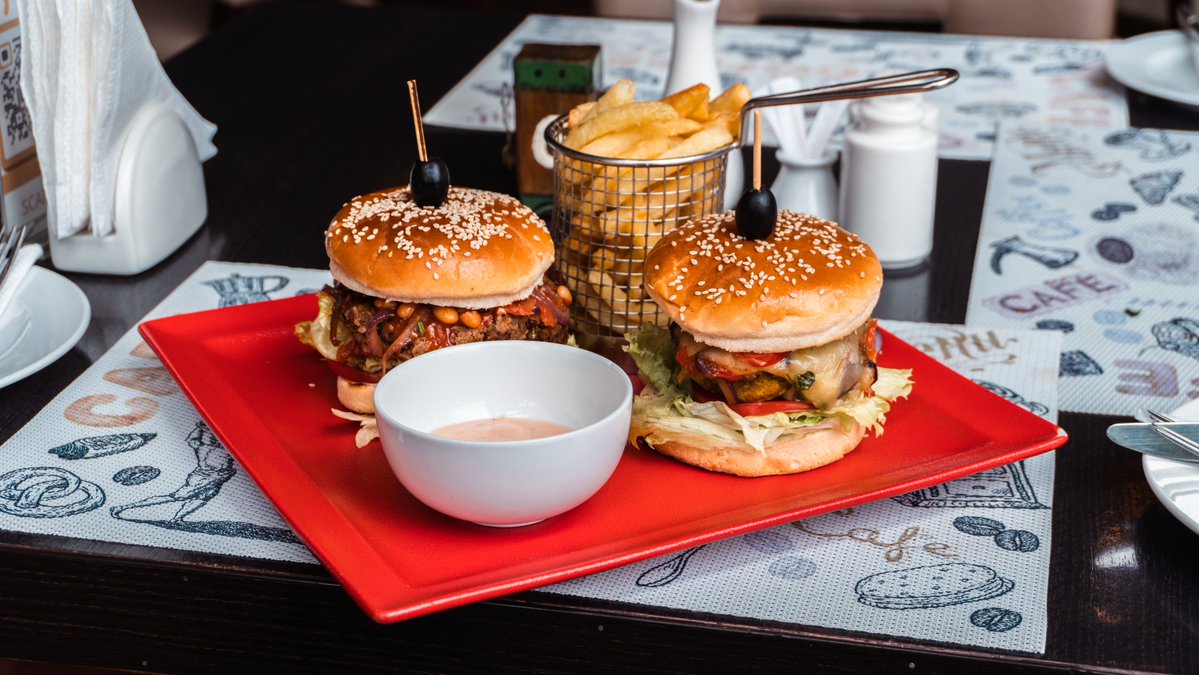 Craving a juicy burger? Panari Hotel's blackgold burgers are a must-try! 🍔🔥

Contact us today!
📞 +254 711 091 400/+254 711 091 000
panarihotels.com

#PanariHotel #BurgerLover #Foodie #Delicious #MustTry