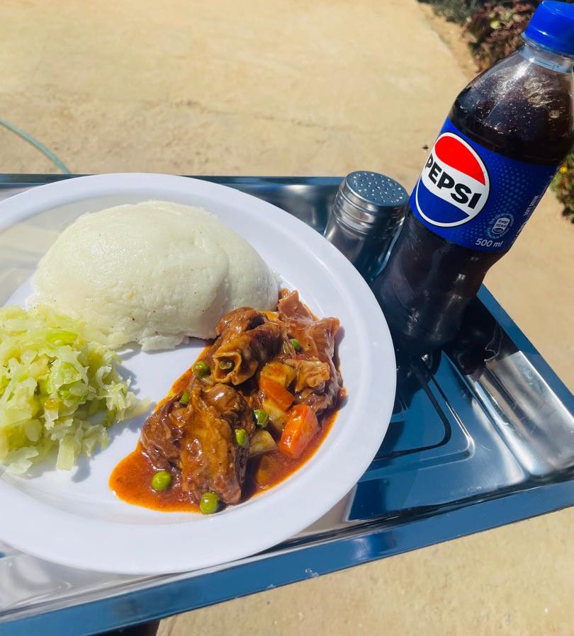 Hey cousin matodya here ??
I will be preparing these tasty and affordable meals for you . 
At the moment spread the word by a Rt please 🙏 . For more information please dm/ app on 0783703025/calls 0788258576