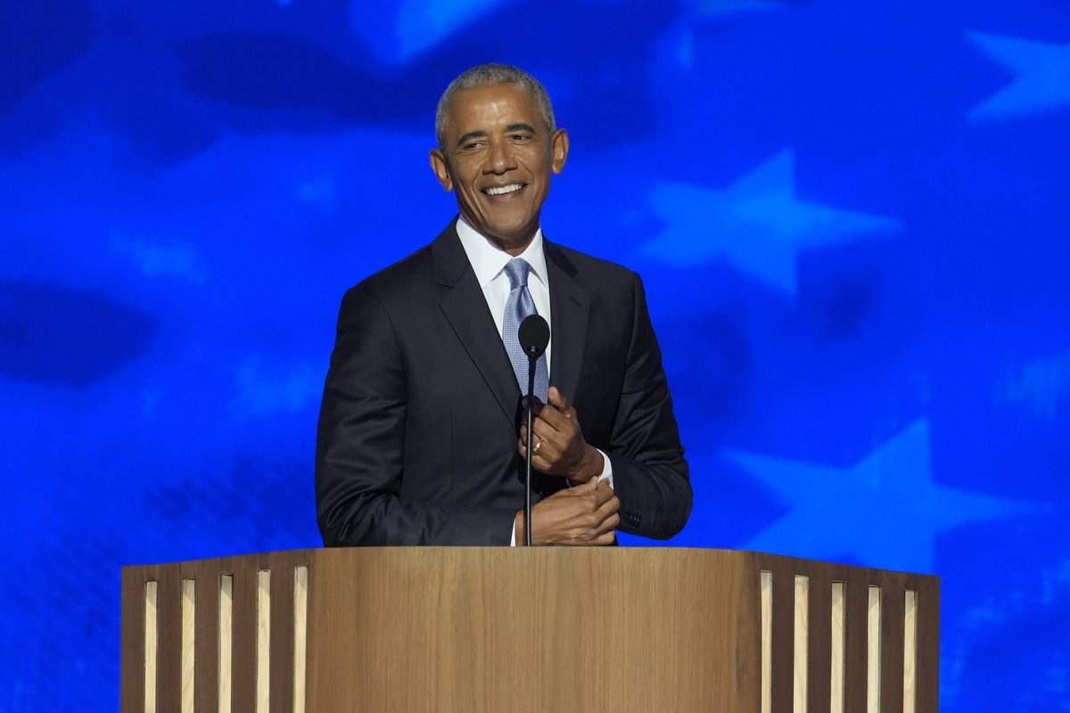 Barack &amp; Michelle Obama delivered rousing speeches at the DNC in Chicago Tues. night, expressing frank disdain for Trump. The former first lady ordered delegates to scrap "foolishness" and get Harris elected president.  bit.ly/46TBw2s #DNC#BarackObama #MichelleObama