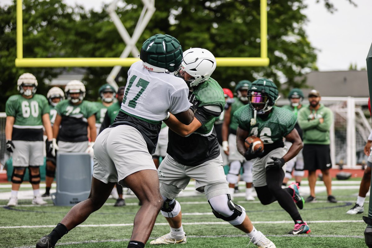 Wagner_Football's tweet photo. Collision Course #LetsFly https://t.co/Gn8aiQrxZi