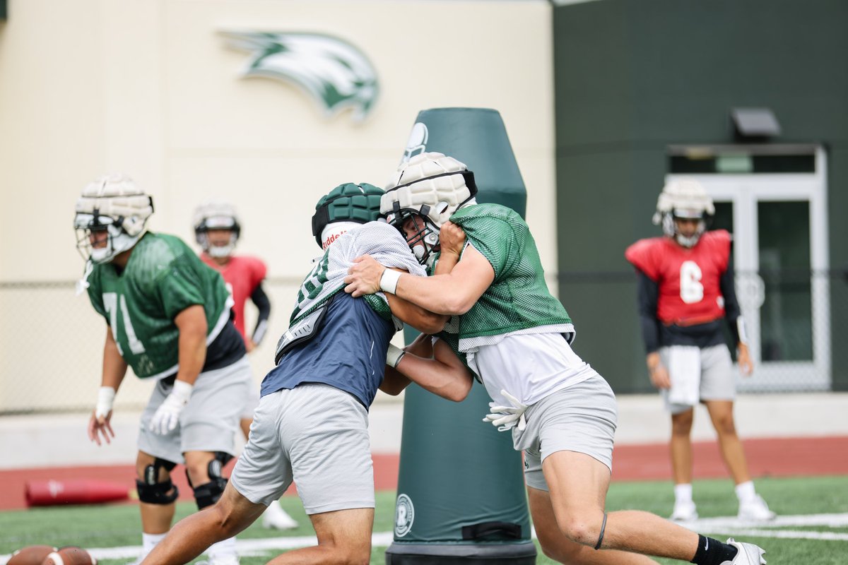 Wagner_Football's tweet photo. Collision Course #LetsFly https://t.co/Gn8aiQrxZi