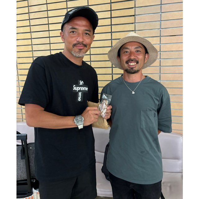 FOOTARTISTJUN's tweet photo. 『小野伸二さん』

間近で見させてもらい
フットボールの楽しさ
フットボールの素晴らしさ
フットボールの美しさを
感じる事が出来ました

そんな瞬間を写真で
切り取らせてもらい
僕は、また更にフットボールに
魅了されるのでした　

フットボール最高
フットボールは人生を豊かにする https://t.co/C9SJvjchtJ