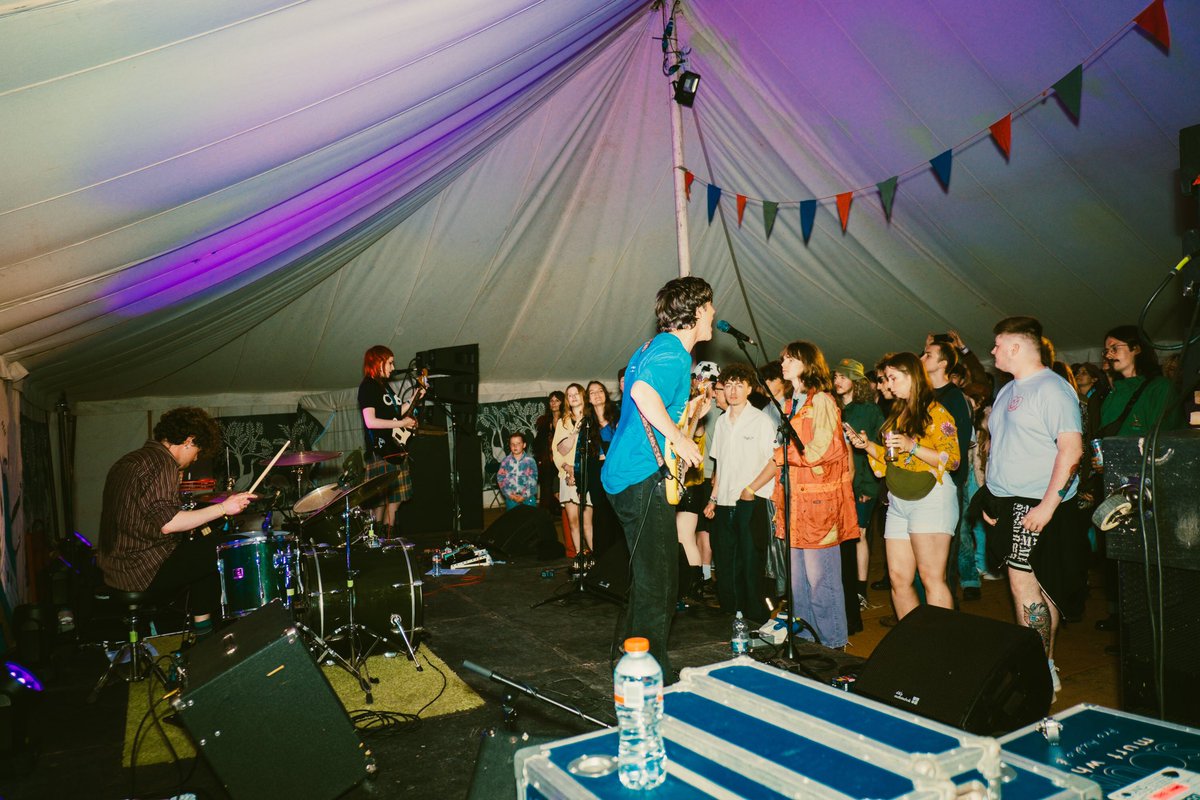 Adore_Galway's tweet image. Limerick!!
We play @FeileNaGreineLK in Pharmacia this Saturday the 24th with Emby, Silverbacks and Polyp ❤️