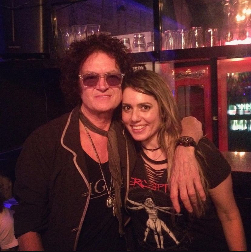 JuSandry's tweet photo. @glenn_hughes Happy Birthday to The Voice of Rock and one of the best human beings I had the honor of meeting!!! 💜 Parabénss Glenn!! 🎉 Wishing you a very special day!! Lots of Love from São Paulo 🇧🇷❤️ We love you https://t.co/WDK53D8ufI