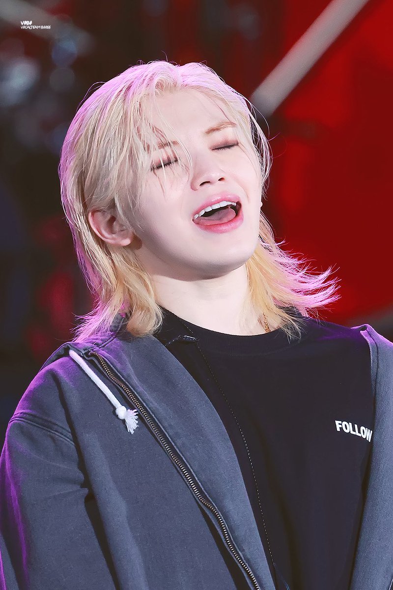 그저 주는 거니까~~

#SEVENTEEN #WOOZI #우지 #세븐틴 #ウジ