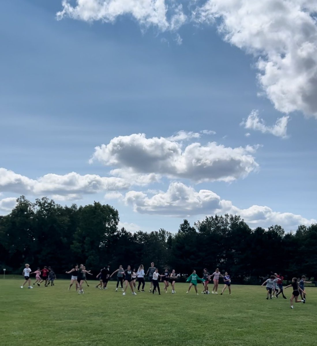 What a beautiful day for Hart XC Meet &amp; Greet! 🤩 <a href="/RCSHartMS/">RCS Hart MS</a> #LeadWithHart