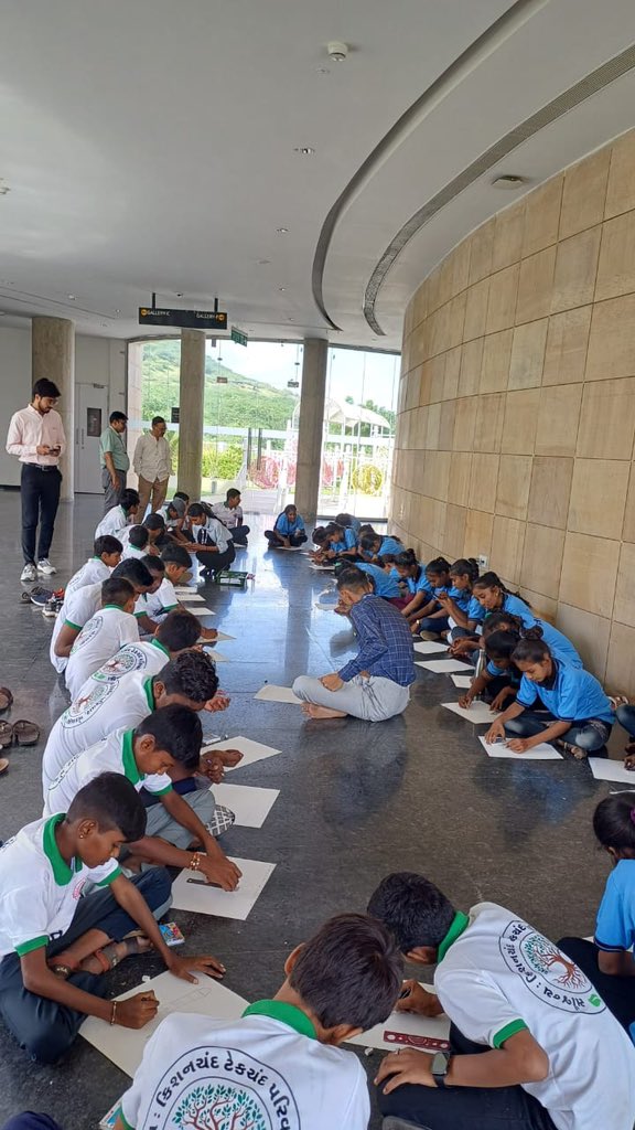 RscBhuj's tweet photo. Celebrating National Space Week at RSC Bhuj!  Students dove into creativity with origami and drawing sessions, and explored the cosmos with daytime astronomy, observing sunspots through telescopes. A day of fun, learning, and discovery! 
@asipoec
@IIABengaluru https://t.co/kZ9KeiXR7c