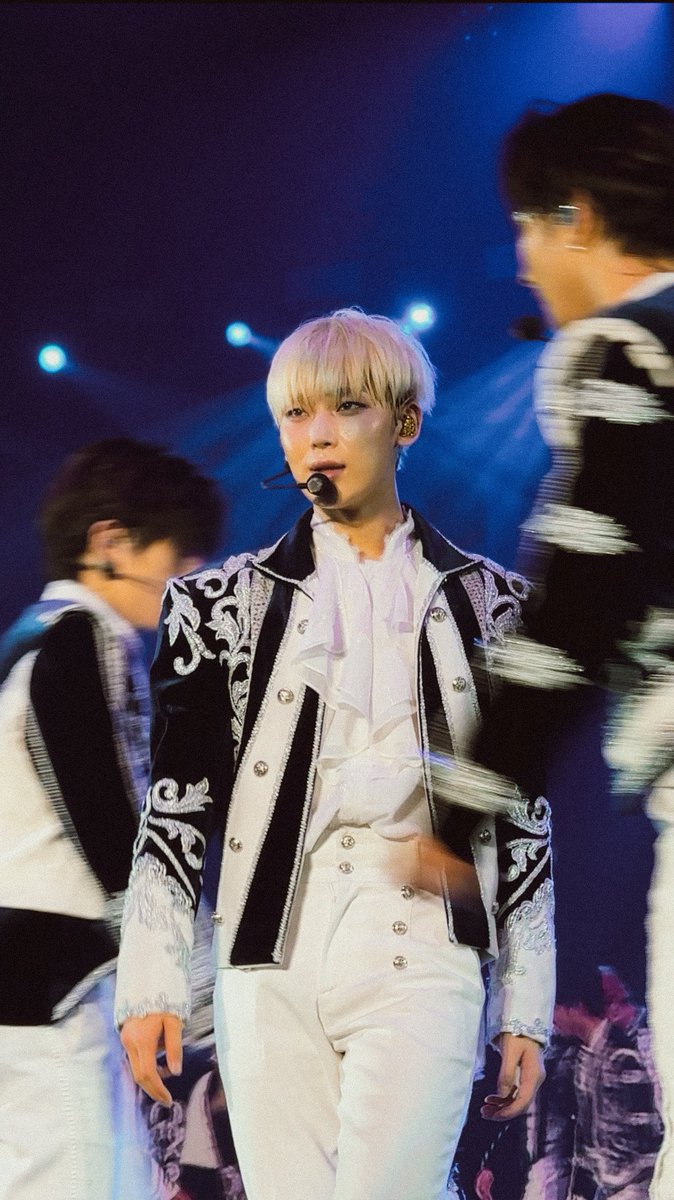 eneliseee's tweet photo. [ENHYPEN: Fate+ Tour in Jakarta Day 1 &amp; 2] 

No watermark photos/wallpaper. Feel free to download🧡

🧵a VERY long thread https://t.co/ZhwIlLvG2Z