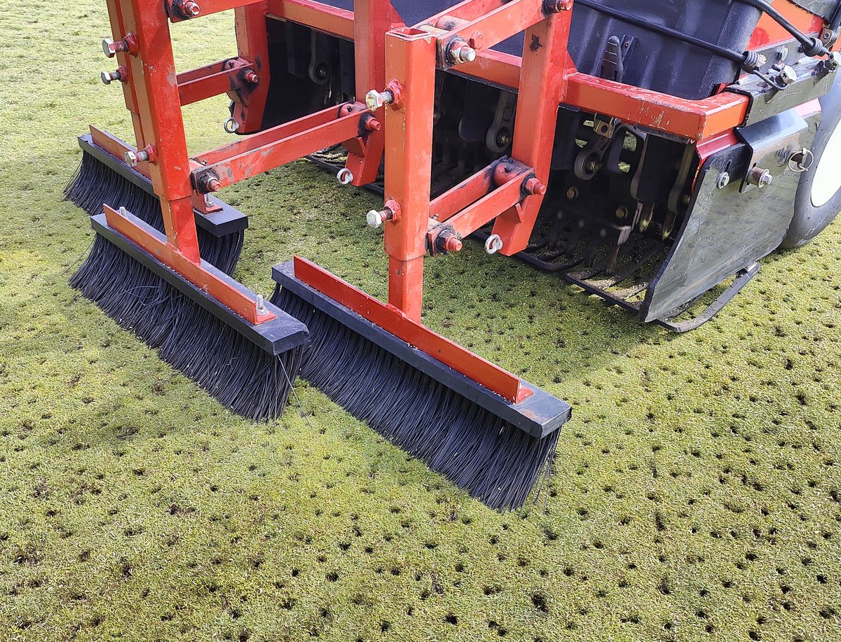 Comforting to be in a situation where only 1 green need a big renovation and not like in the "back in the day" where all greens needed vertidraining, hollowcoring etc 2/year. Brush attachment on Procore is a only making things easier.