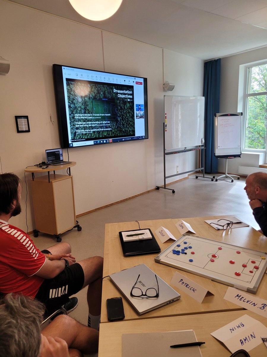 A very interesting and insightful presentation on Modern Trends by <a href="/marktheroberts/">Mark Roberts</a> on the UEFA Elite Youth A license. As Mark emphasized and hoped his presentation contributed to more questions for our candidates. THANK you Mark and <a href="/FIFAcom/">FIFA</a>