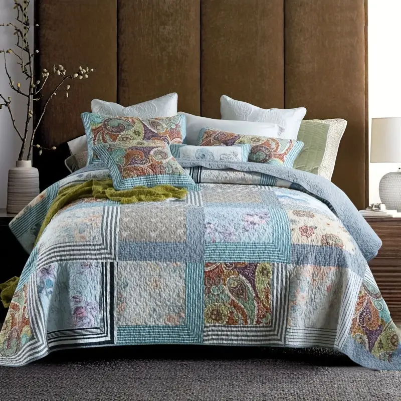 FurryFields4U's tweet image. Elevate your sleep space with elegance! Discover the beauty of our reversible Cotton Paisley Bedspread Set. Sleep in style tonight.

#FurryFields #DreamInStyle