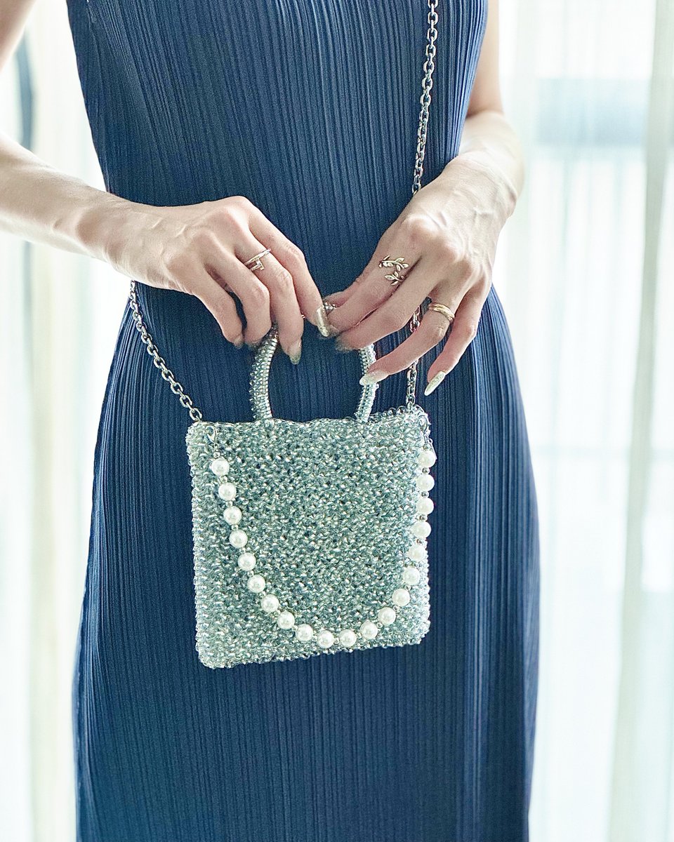 終於買到這個銀色的小可愛😍