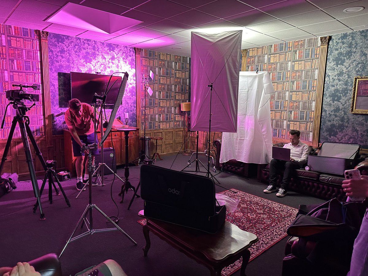 Working across a fantastic two day shoot with a training company - shooting at the always accommodating Maidstone Studios.

#studio #ukvideo #videoproduction
