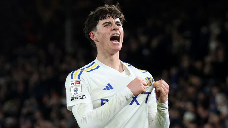 LUFCBuzz's tweet photo. Archie Gray. This'll be an unpopular one. Summarises the state of football. Youth gem leaves to PL club after one season of pro football. You cannot refuse him the opportunity, and frankly £35m for a championship player who couldn't unseat Glen Kamara is decent business. 
3/ https://t.co/grdM6v9u6D