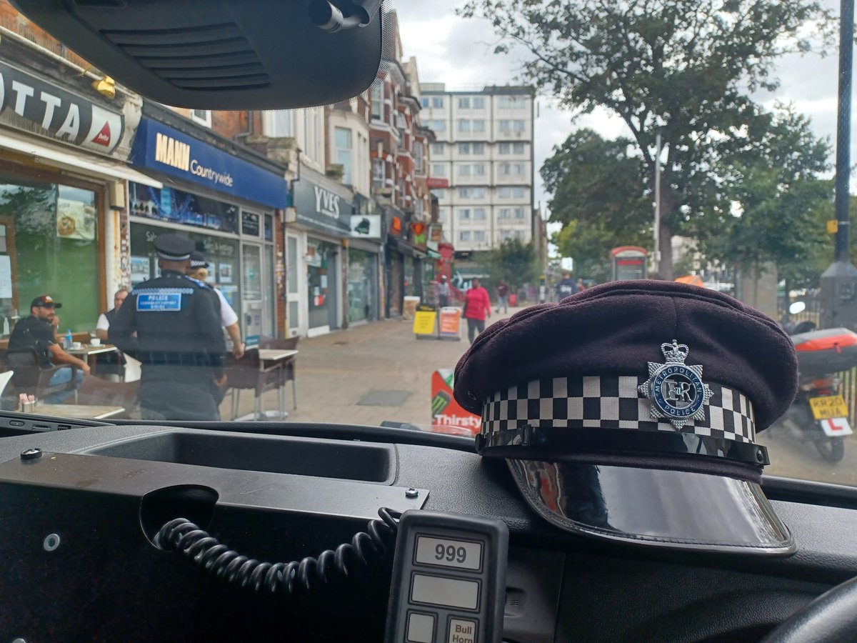 Rushey Green Police tweet media