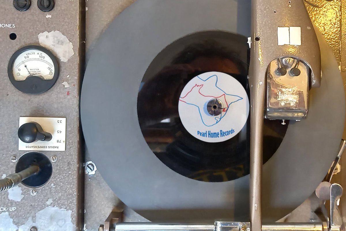 WMGallery's tweet photo. On Thurs 18 Sept, drop in to the Gallery for 'Spoken Vinyl', an Open Night with Pearl Home Records. For @L_D_F 2024. Part of #WilliamMorrisDesignLine. Record cutting demo, open mic, create your own record cover, spoken word and lots more! Drop in. FREE.
https://t.co/UrLuXTJGJi https://t.co/MoEjhjtwoh