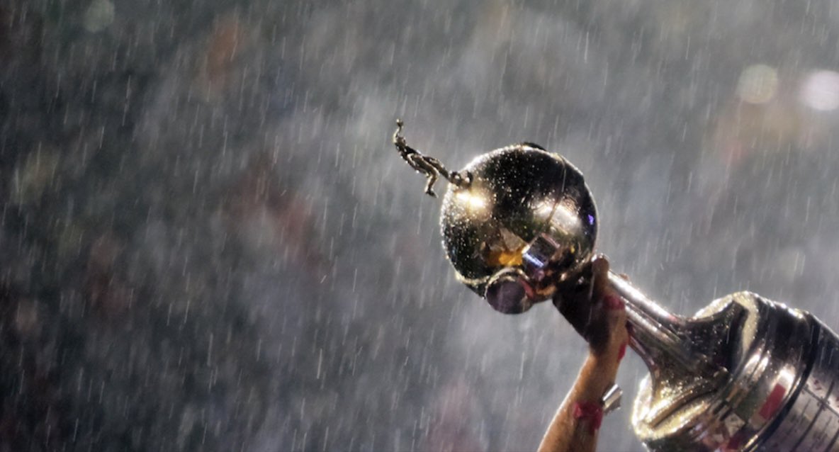 Miércoles
River plate
Copa Libertadores
Lluvia 
21:30