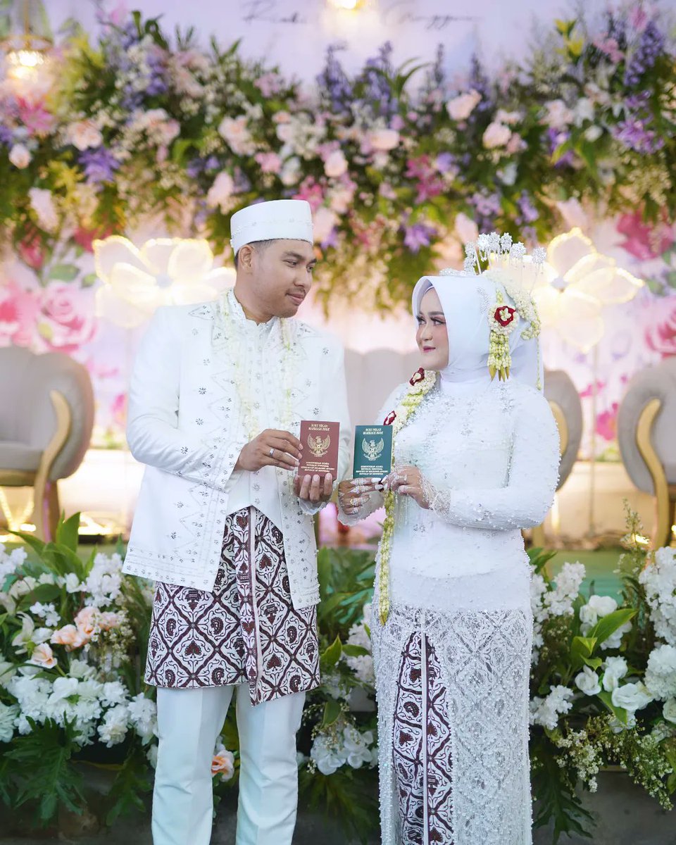 ennjunn's tweet photo. Balik nge tweet pas udh jadi Bini orang😚😚 masha Allah https://t.co/xLXqLAl5eY