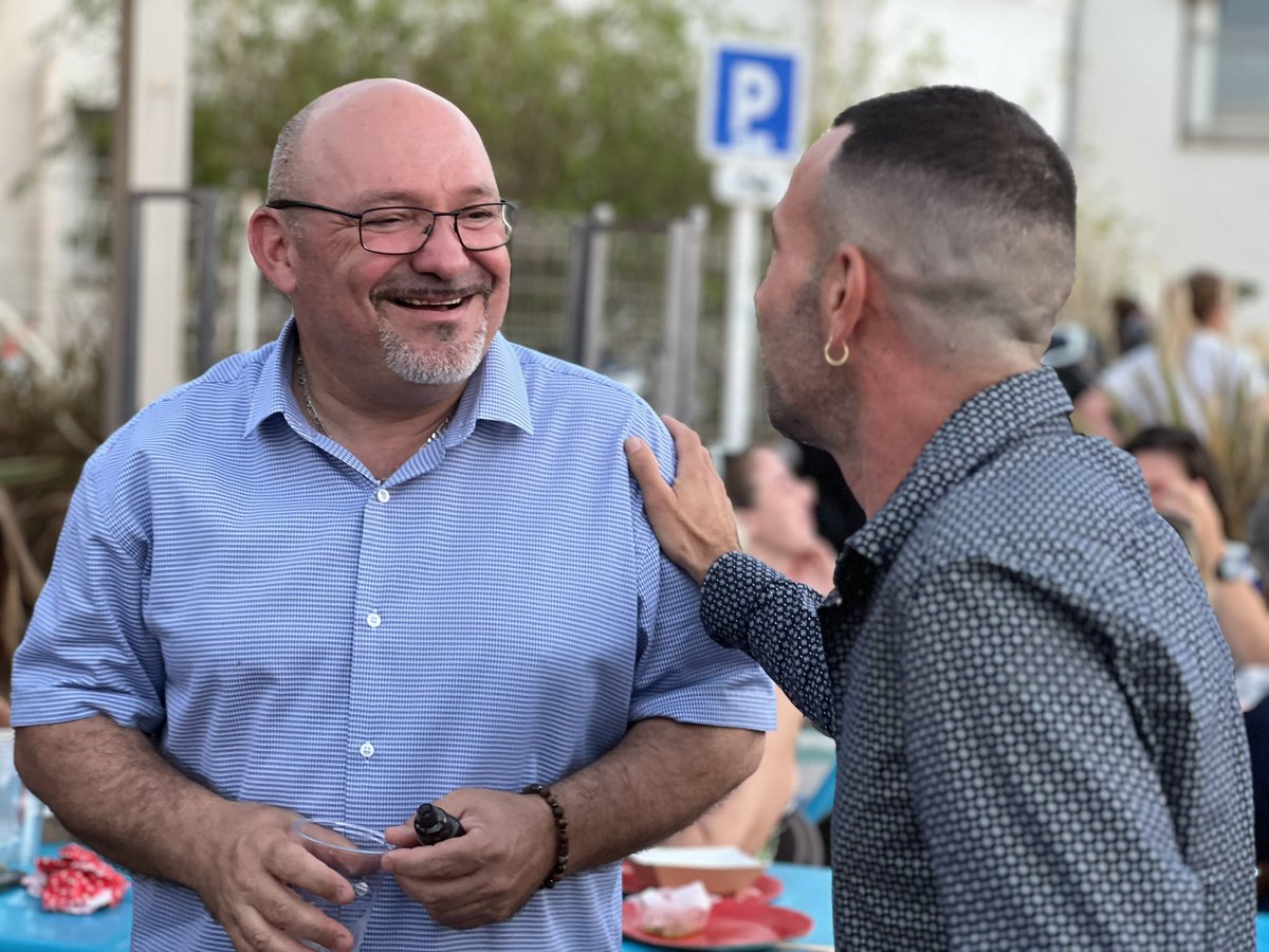 Boccaletti83's tweet photo. 🎉 Grande mouclade au #Brusc

🌊 Merci à toutes les associations et aux commerçants qui nous ont permis de profiter des produits de la mer. 🦪🦐

Ce fut un véritable succès, et c’est grâce à vous ! 👏

#Var #lebrusc #SixFours #Var https://t.co/iZZj0B0COj
