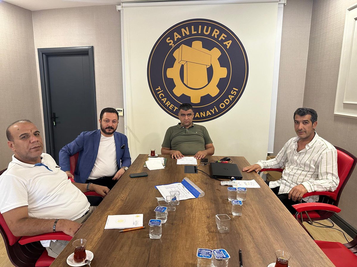 12. Meslek Komitesi (Hububat Sektörü) Ağustos ayı olağan toplantısı; Komite Başkanı Mehmet Ali Sınacı, Meclis ve Komite üyelerinin katılımıyla gerçekleşti. Toplantıda gündem maddelerinin yanı sıra sektörel sorunlar ve çözüm önerileri görüşüldü.