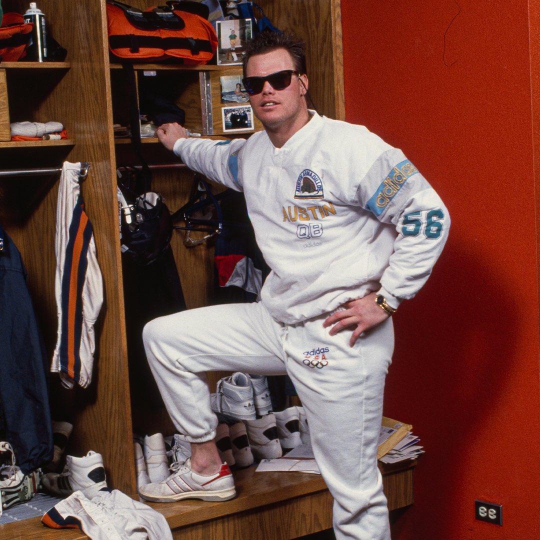 ChicagoBears's tweet photo. Happy birthday to the Punky QB, @JimMcMahon! 😎 https://t.co/ES75PaRYls