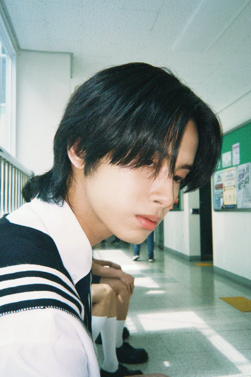 HORI7ON_twt's tweet photo. [🐲] sChOOL BOYS.
part 2

#HORI7ON #호라이즌 #VINCI #빈치 https://t.co/mndYldnbbh