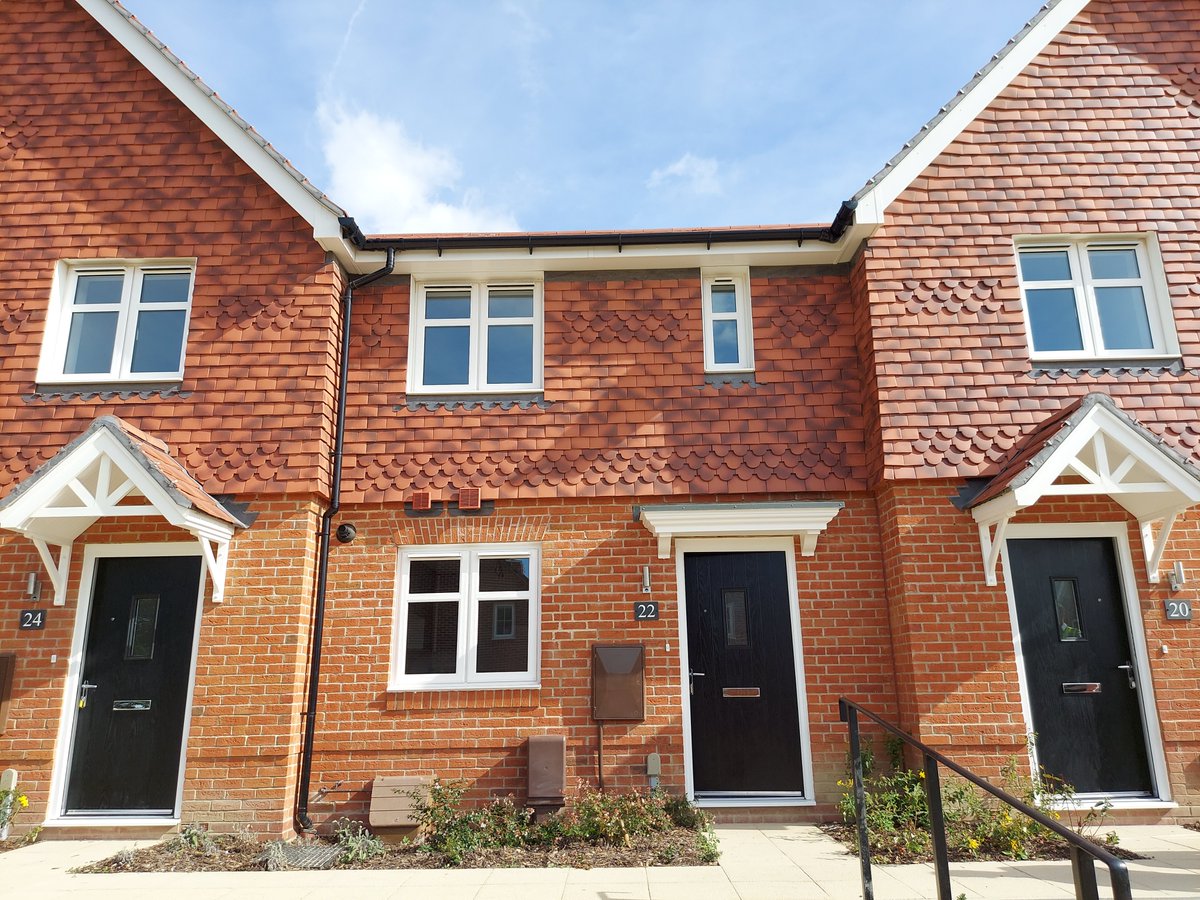 Claire Swaffield tweet media