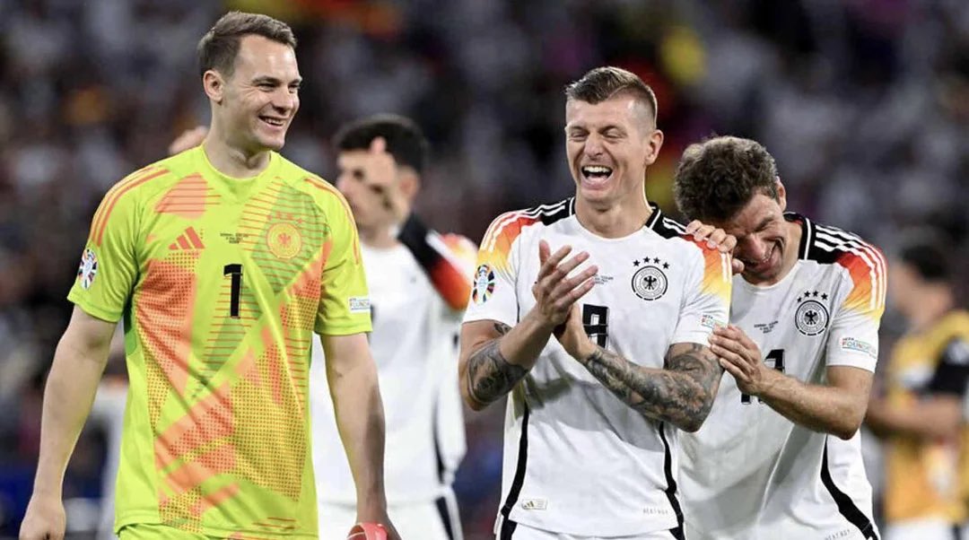 miasanmu11er's tweet image. my childhood is over I’m actually heartbroken