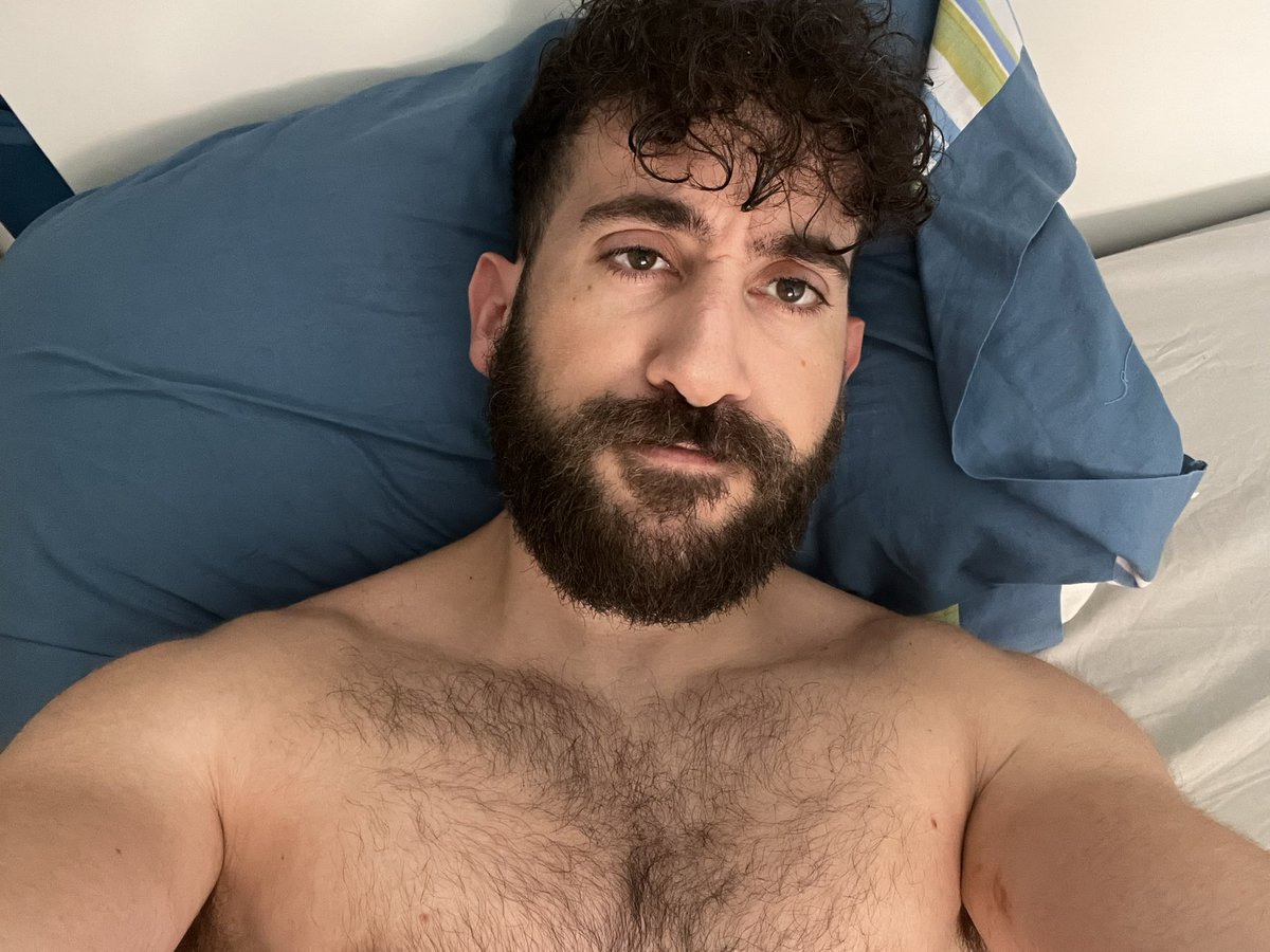 Mr_Strife_'s tweet photo. Siesta time 🥰 https://t.co/DhPkMvUJqe