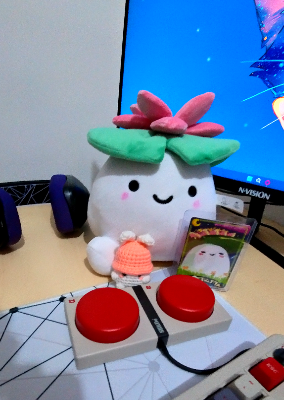 LviathanGG's tweet photo. @LilyPichu 's Lilypad Plush finally arrived here in the Philippines 🥹

Took a while because of my long ass address but hey its here!

Kudos to the awesome customer service at lilbeans too

#lilypad #lilbeans https://t.co/tD0Gxe7Asq