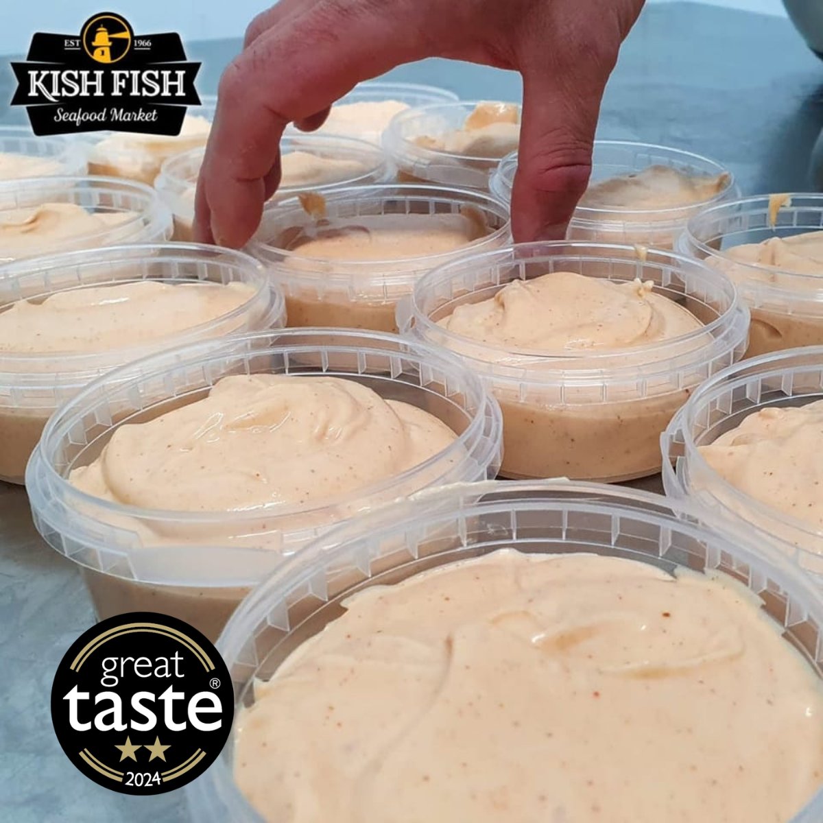 Add a little flavour to your seafood dishes with our award winning marie rose sauce.
Prepared fresh by our chef's in Howth.

The perfect accompaniment for prawns or for that home made prawn cocktail.

#seafood #marierose #sauce #freshfish