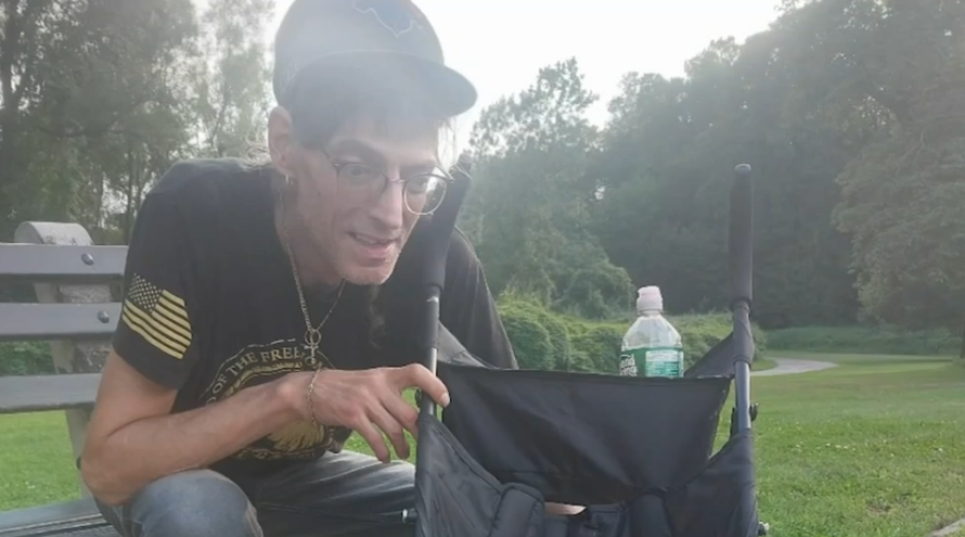 David Opiela, 56, dead after being struck on the sidewalk by a U-Haul truck driver at Kissena Boulevard and Horace Harding Expressway in Queens
abc7ny.com/post/flushing-…