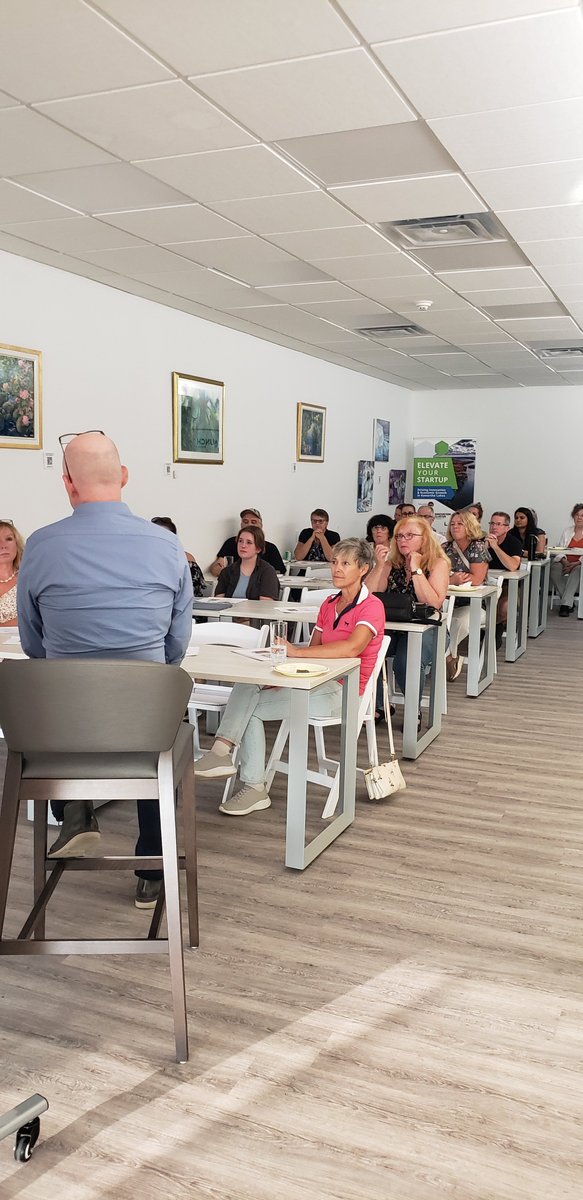 Last week our very own David Cowdery launched our new stART-up program as part of the Kawartha Art Gallery Artist Network meetings.
stART-up is a new workshop series designed to help artists gain a deeper understanding of how to enhance their business acumen and thrive!