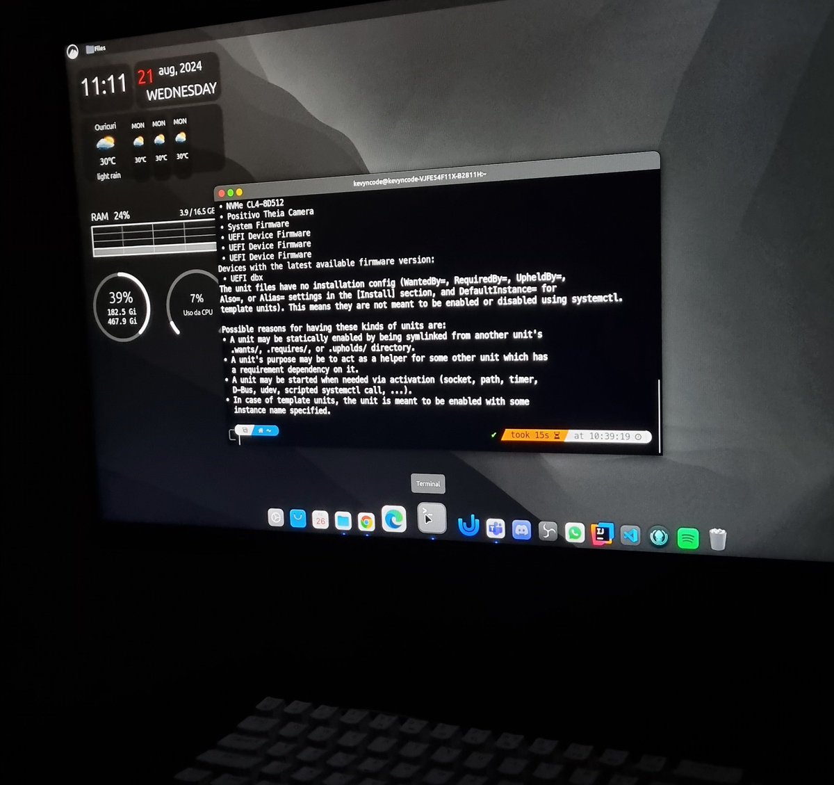 kevyncode's tweet image. nunca achei que fosse me apegar tanto ao linux mas cá estou eu, não sei nem o que é windows mais, sou completamente apaixonado, a facilidade de deixar tudo do jeitinho que eu quero me encanta demais