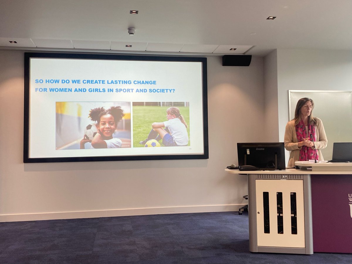 ScotWomenSport's tweet photo. We were delighted to have Stephanie Hilborne from @Womeninsport_uk as our final speaker.
She discussed the gender divides that begin at a young age, why stereotypes should be challenged & why it’s important to have male allies to inspire change 🙌
#SWISConf @sportscotland https://t.co/Ew12ooOUdM