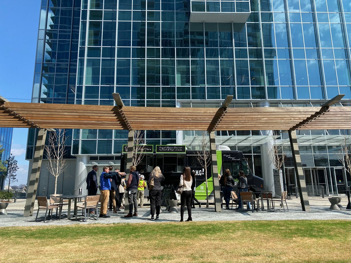 yayosomg's tweet image. 🚨BRENTWOOD🚨 Need some mid-week fuel🔋? Tacos are always the answer 🌮😏

📍: *Highwoods Plaza II*
103 Powell Ct, Brentwood, TN 37027

⏰: 11:30am - 1pm

Order OMG Ahead📲: streetfoodfinder.com/order/245139

#brentwoodeats #tacosforever