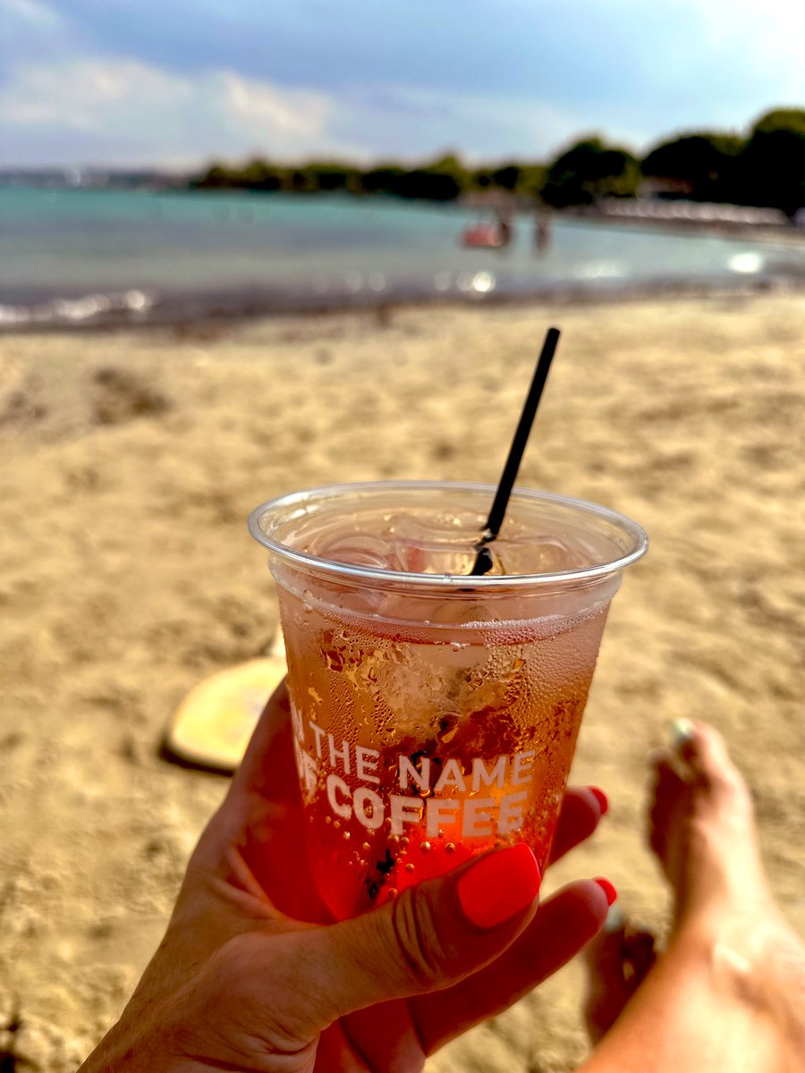 zoi_billi's tweet image. It’s Cocktail time 🍹🥂🧡
…και «Μη μου μιλάς για καλοκαίρια» μας αφιερώνει ο Mr Dj ❤️‍🔥
#SummerVibes2024