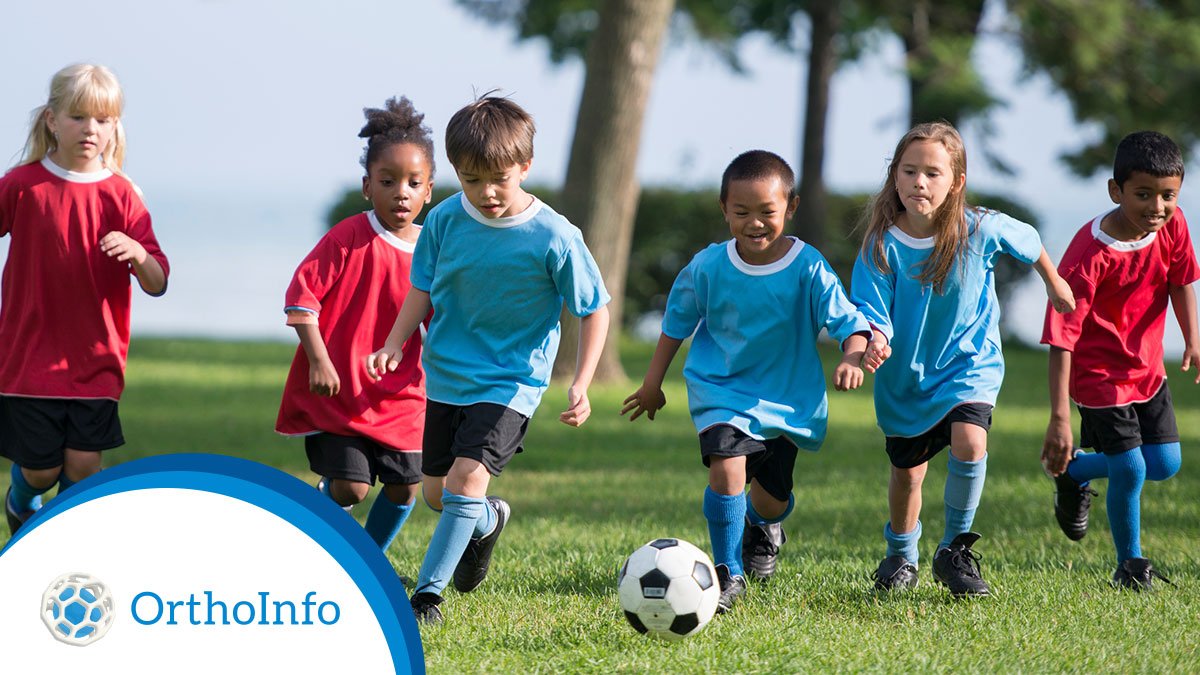 AAOS1's tweet photo. Back to school means back to sports—and that can mean #sportsinjuries. Learn how to recognize and address common youth sports injuries, from #sprains & #overuseinjuries to #concussion, at #OrthoInfo: https://t.co/5SsHYvmXIc #Orthotwitter @NATA1950 @POSNA_org @AmerAcadPeds https://t.co/AVvlJmp6Ko