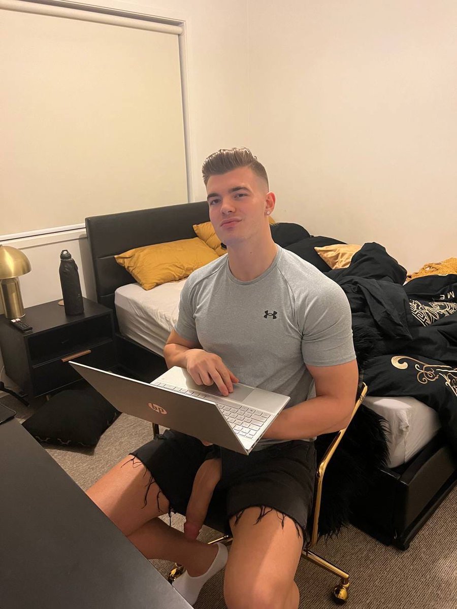 follow my ig:spoiltfreddy