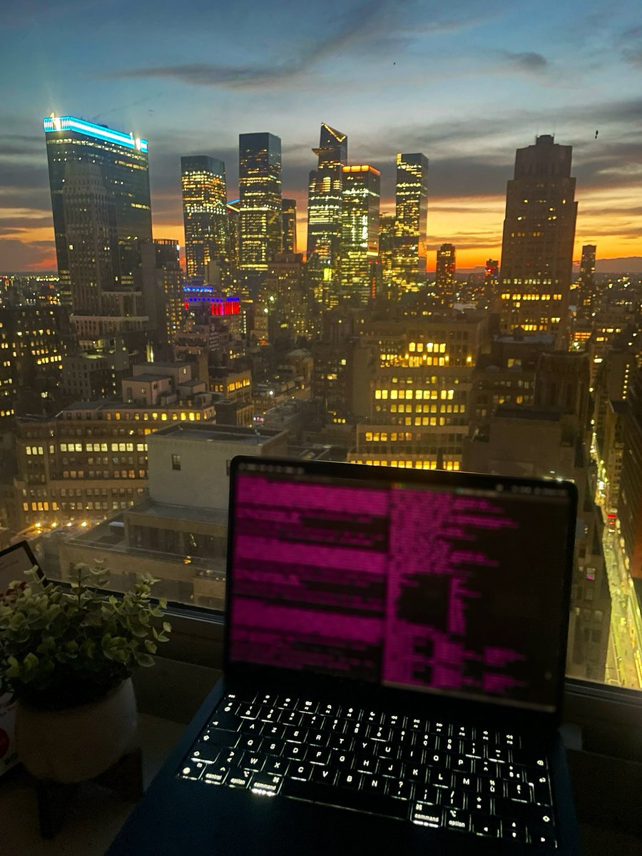 alexinexxx's tweet image. building from garage too