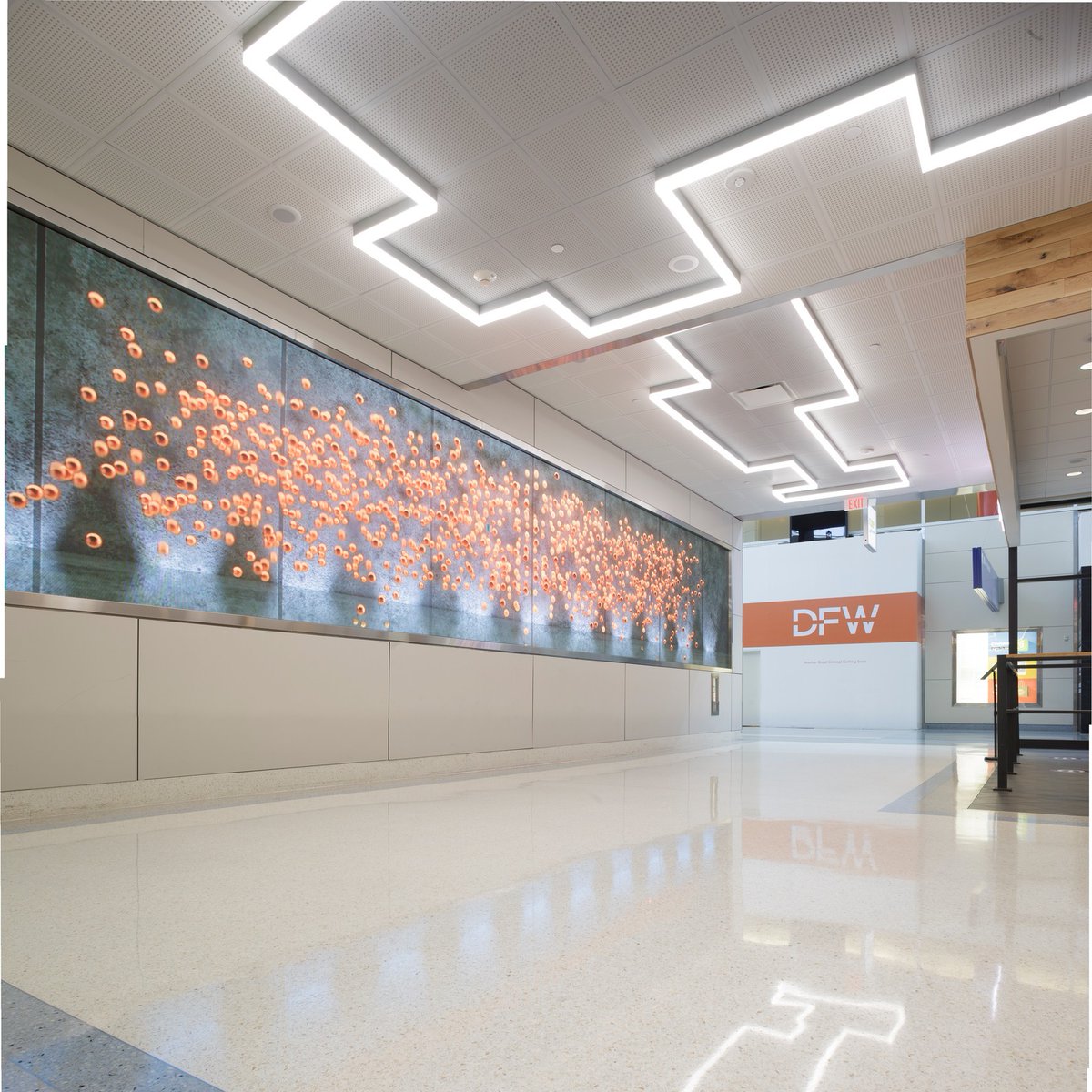 <a href="/HK_Architects/">HarrisonKornberg</a> has had the privilege of working on many airport projects. Our team brings both national and regional aviation design experience that provides our clients with access to industry-leading best-practices.

📸 DFW Airport Concessions Renovations