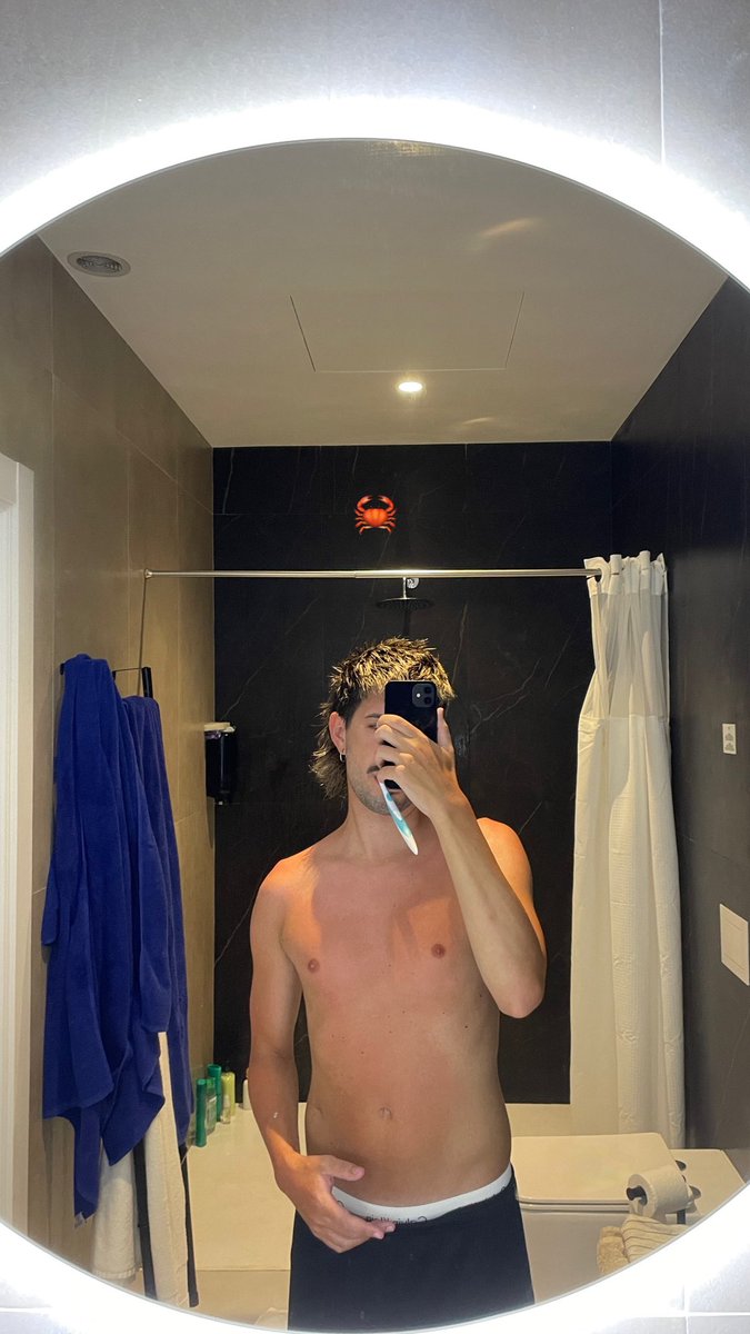 _vuur's tweet image. espejito espejito ✨