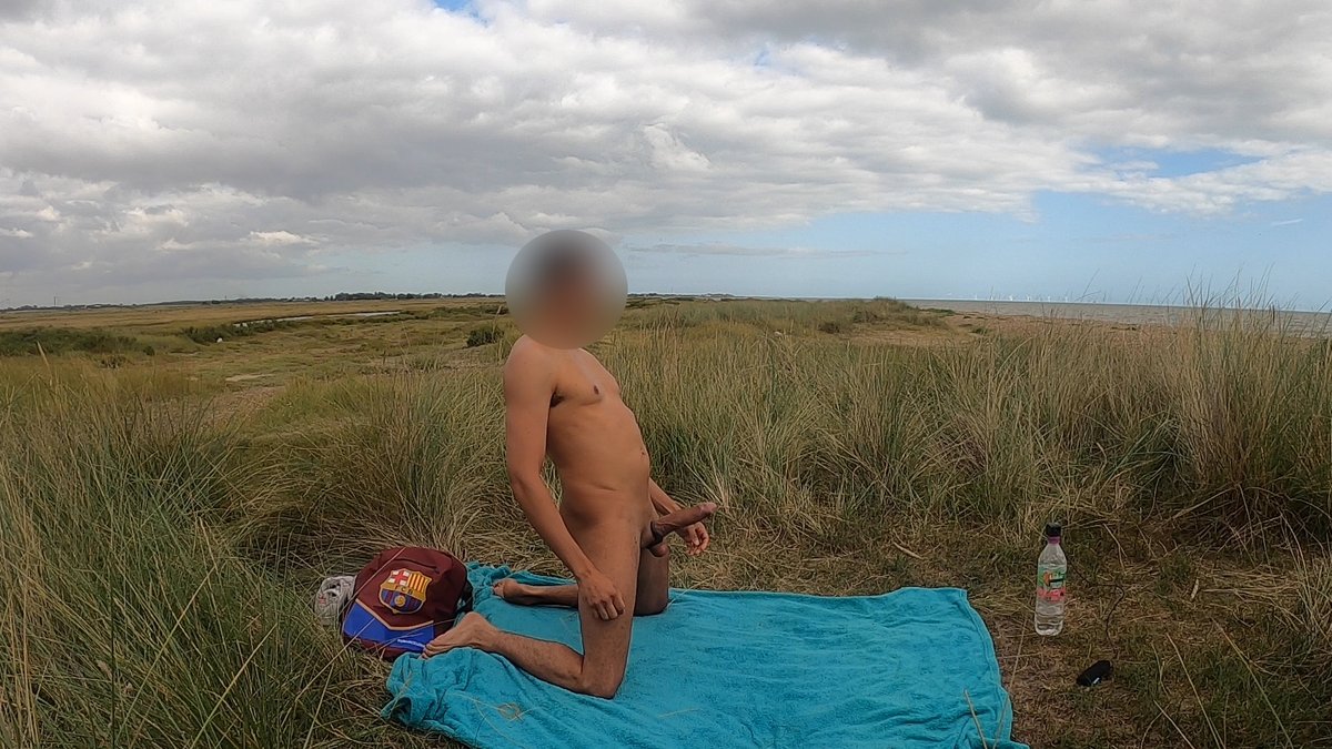 Caramel_Rod's tweet photo. Trying to grow my X, like I am trying to grow my cock, Retweet to make it happen
Please Retweet
#publicfun #nudebeach #nudist #publicwank #handjob #naturist #nudisterection #beacherection #beachcock #nudist #fkk #beachboner #exhibitonist #PublicDick  #fkk #bigcock https://t.co/AJRPNa3yLW