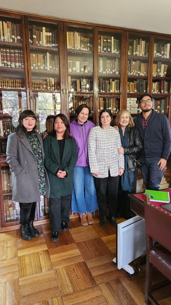 El pasado martes en <a href="/Archivo_Bello/">Archivo Central Andrés Bello</a> se reunieron equipos de profesionales de la Biblioteca de la <a href="/facsouchile/">Ciencias Sociales</a> , para compartir experiencias respecto a #DonacionesPatrimoniales y procesos de conservación y ordenamiento archivístico.

👉Sigue su cuenta en  Instagram @bibliotecafacso