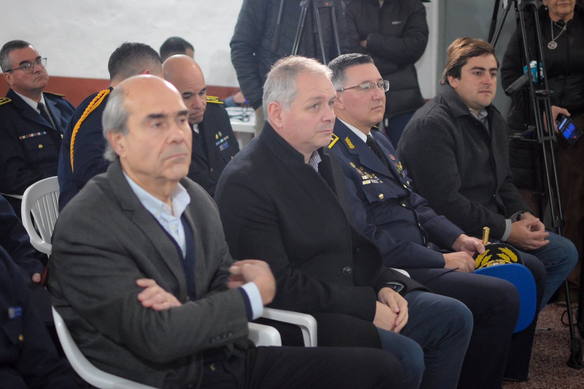 En la mañana de hoy acompañamos a <a href="/pabloabdala66/">Pablo Abdala</a> y al equipo del Ministerio del Interior en la inauguración de obras de la Seccional 13 de la localidad de Goñi.
Una vez más la política descentralizada de este gobierno llega el interior profundo de nuestro país.