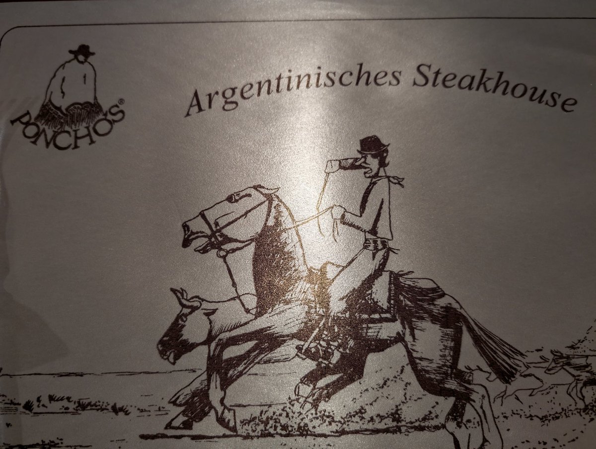 rabatzmacher's tweet image. Legger essen mit Freuden. Schön daß es geklappt hat.
@kolgahq auf die alte Zeit...
#gamescom #steakhouse #ponchos