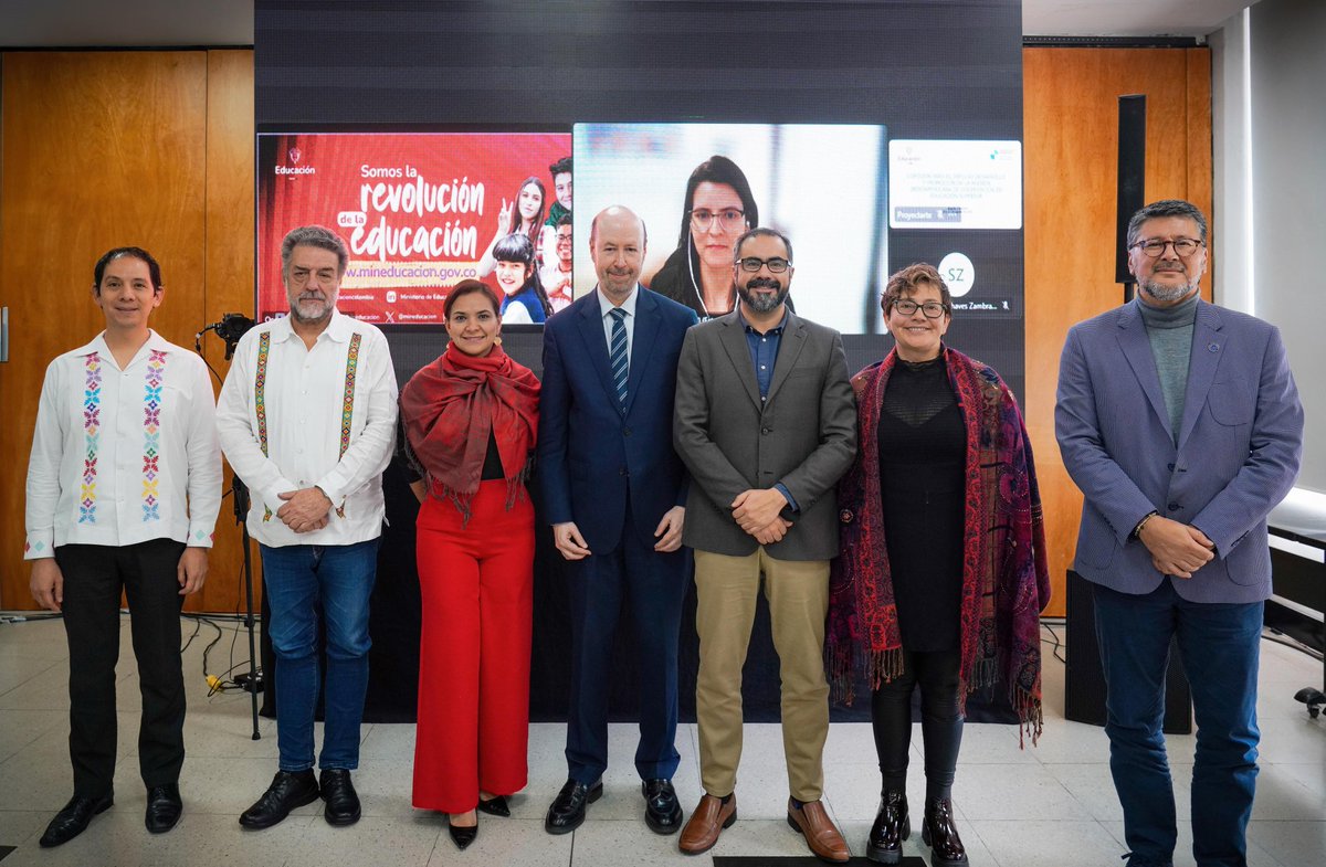 Víctor Orellana Calderón tweet media